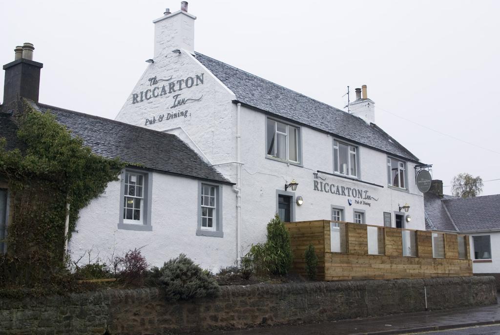 Currie Riccarton Inn מראה חיצוני תמונה